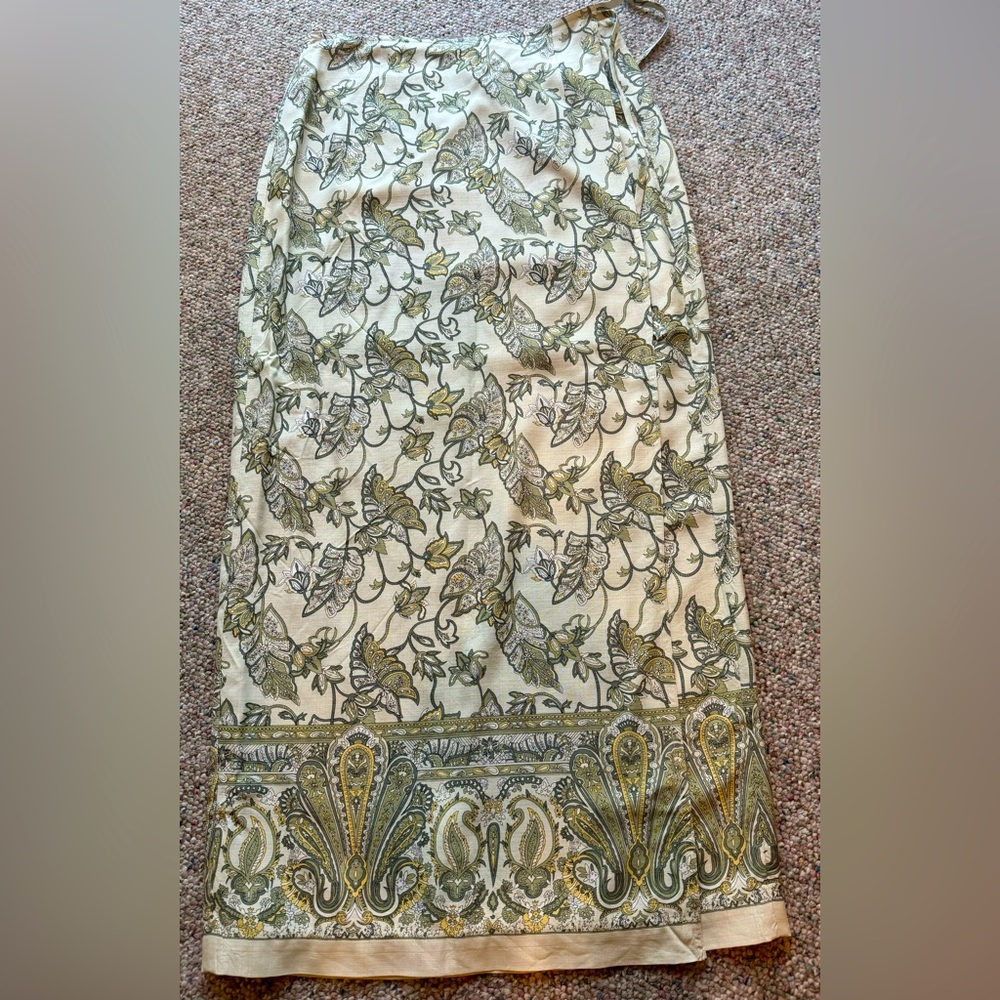 Tommy Bahama Wrap Skirt Size 8